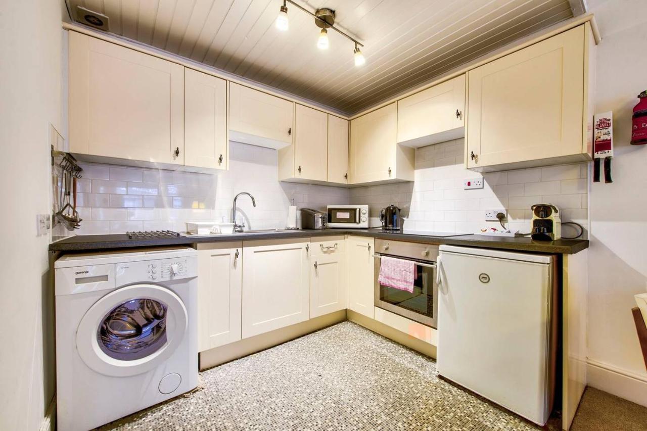 Joivy Charming Apt Close To City Centre EDI Exterior photo