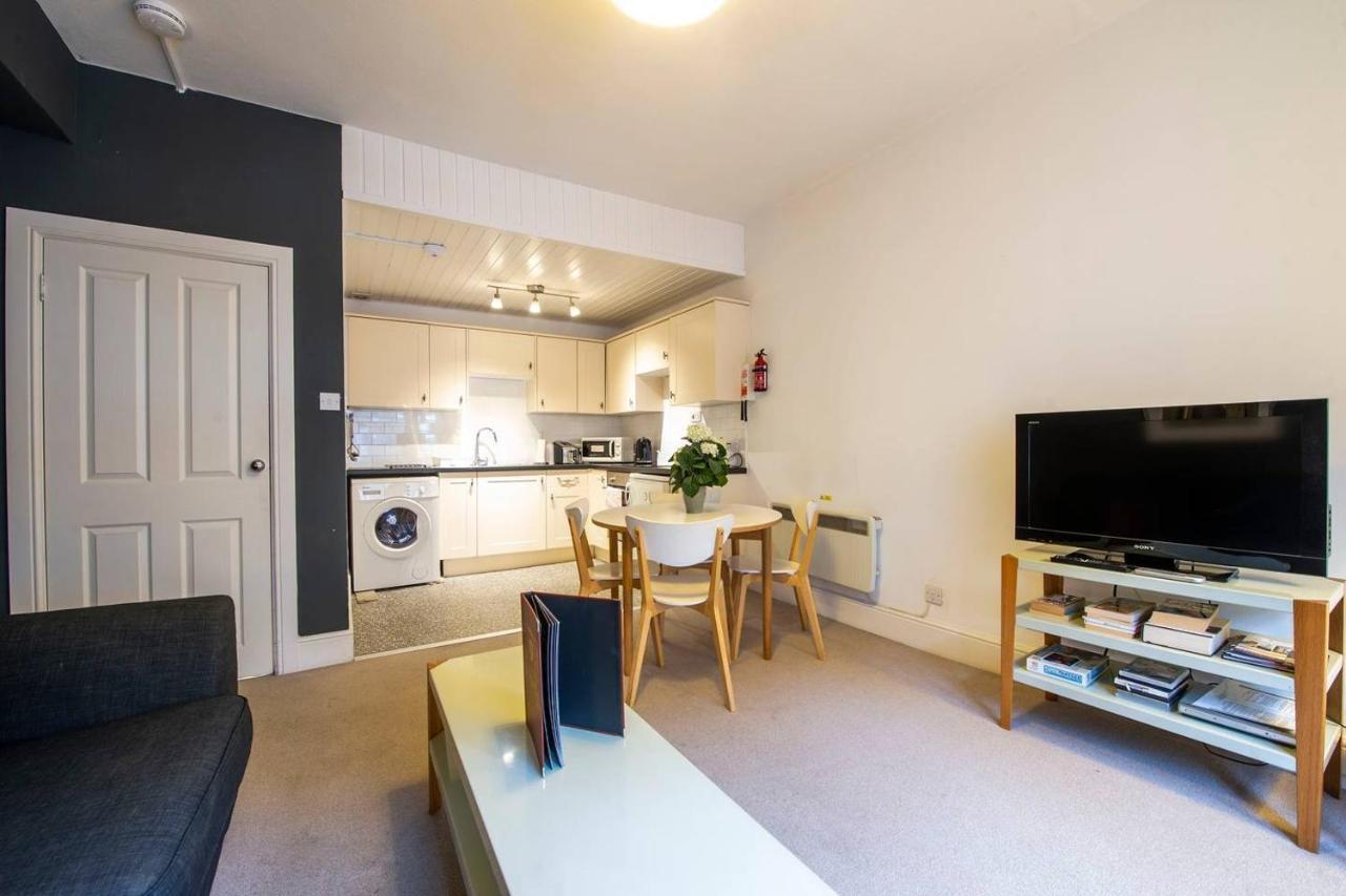 Joivy Charming Apt Close To City Centre EDI Exterior photo