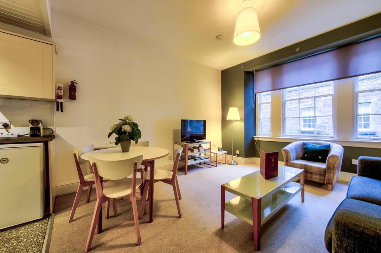 Joivy Charming Apt Close To City Centre EDI Exterior photo